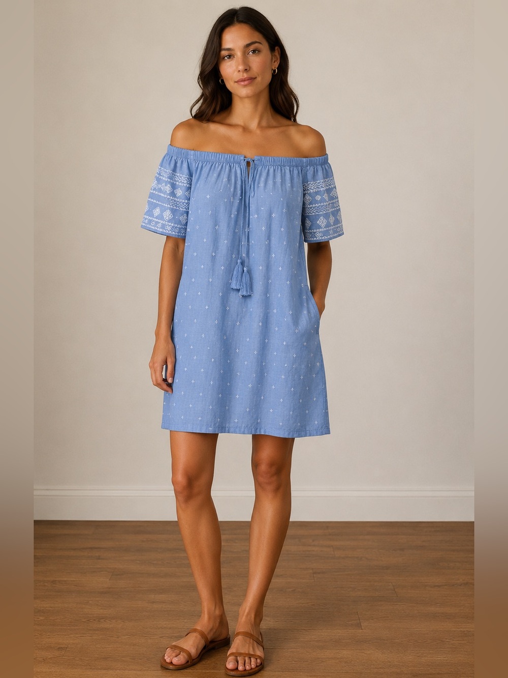 🆕 Old Navy embroidered tassel dress